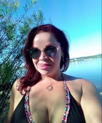 Мои услуги включают массаж, стриптиз, эротические игры и многое другое. Фото в моем портфолио доказывают, что я на 100% реальна 💋 У меня есть отличные отзывы от моих довольных клиентов, которые говорят о моем незабываемом сервисе и непревзойденном таланте. Отдохни со мной от повседневной рутины и позволь себе настоящее удовольствие. Жду тебя, дорогой, в своей уютной квартире в Москве 😉🌃 12880, 39 лет