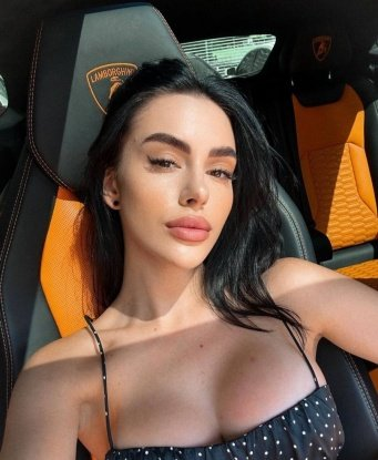 Искусительница с шикарной фигурой и неповторимым обаянием готова раскрыть перед тобой все свои тайны. Приглашаю к себе в уютное гнездышко для незабываемых встреч. Звони, не стесняйся! 3501, 24 года